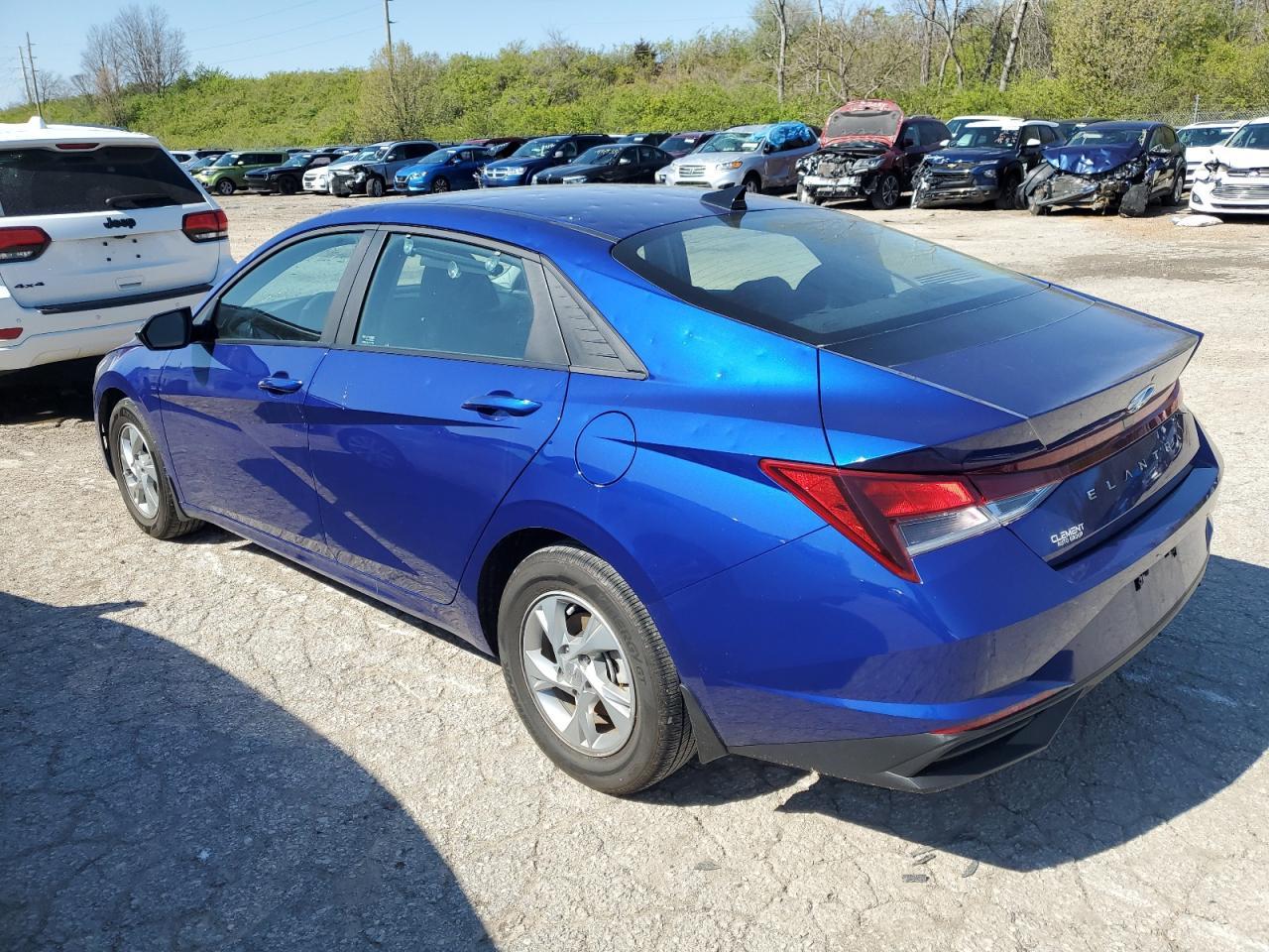 2022 HYUNDAI ELANTRA SE - Image 2