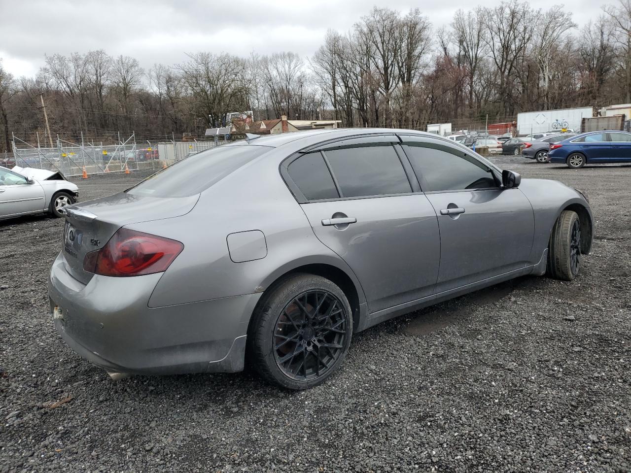 2012 INFINITI G37 - Image 3