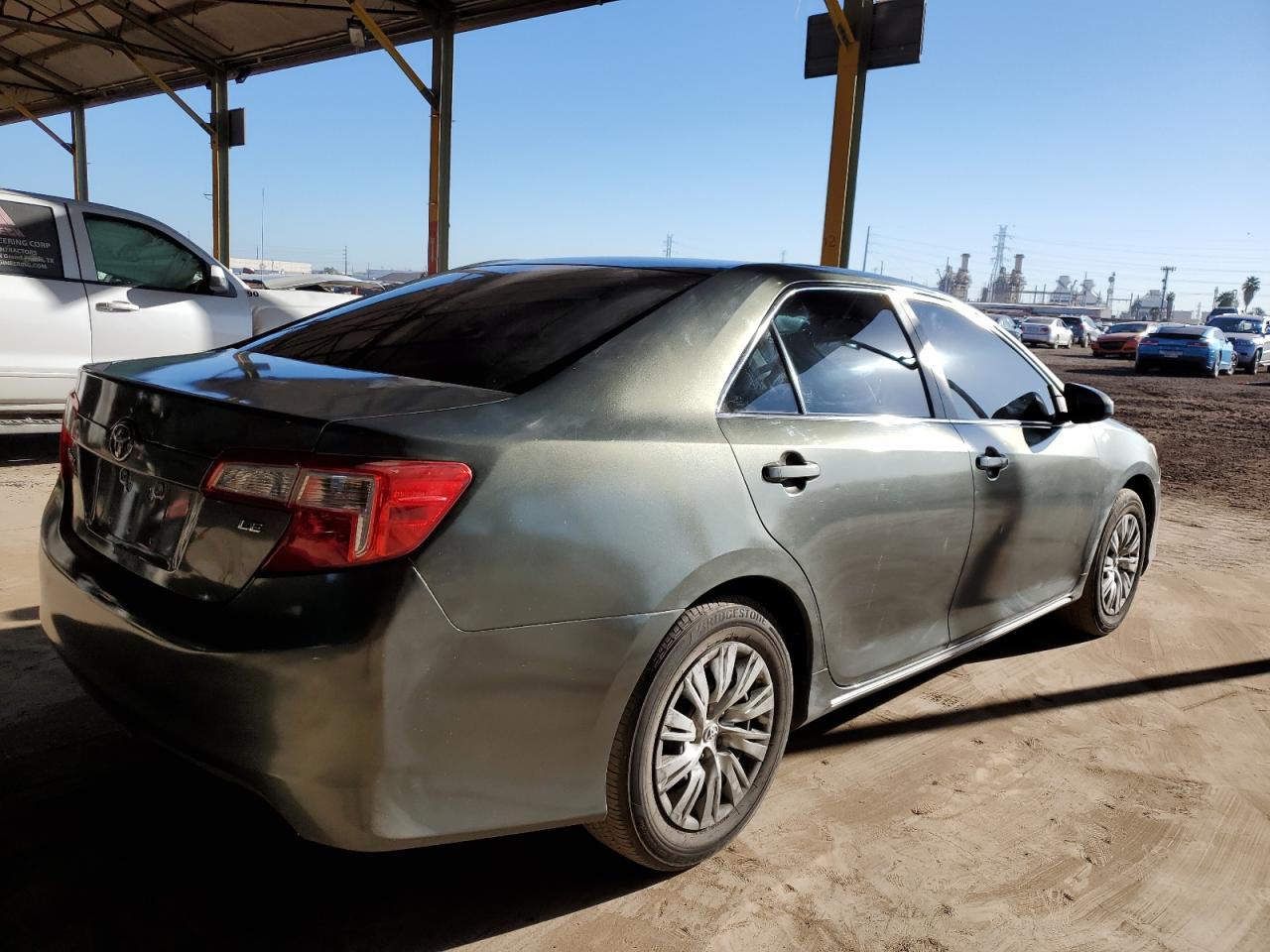 2014 TOYOTA CAMRY L - Image 3