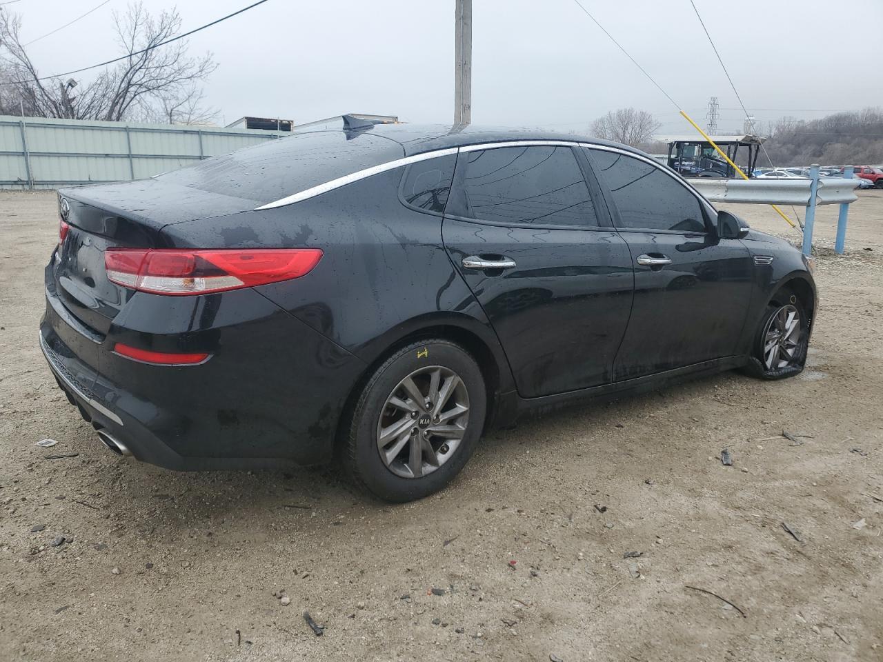 2020 KIA OPTIMA LX - Фото 3