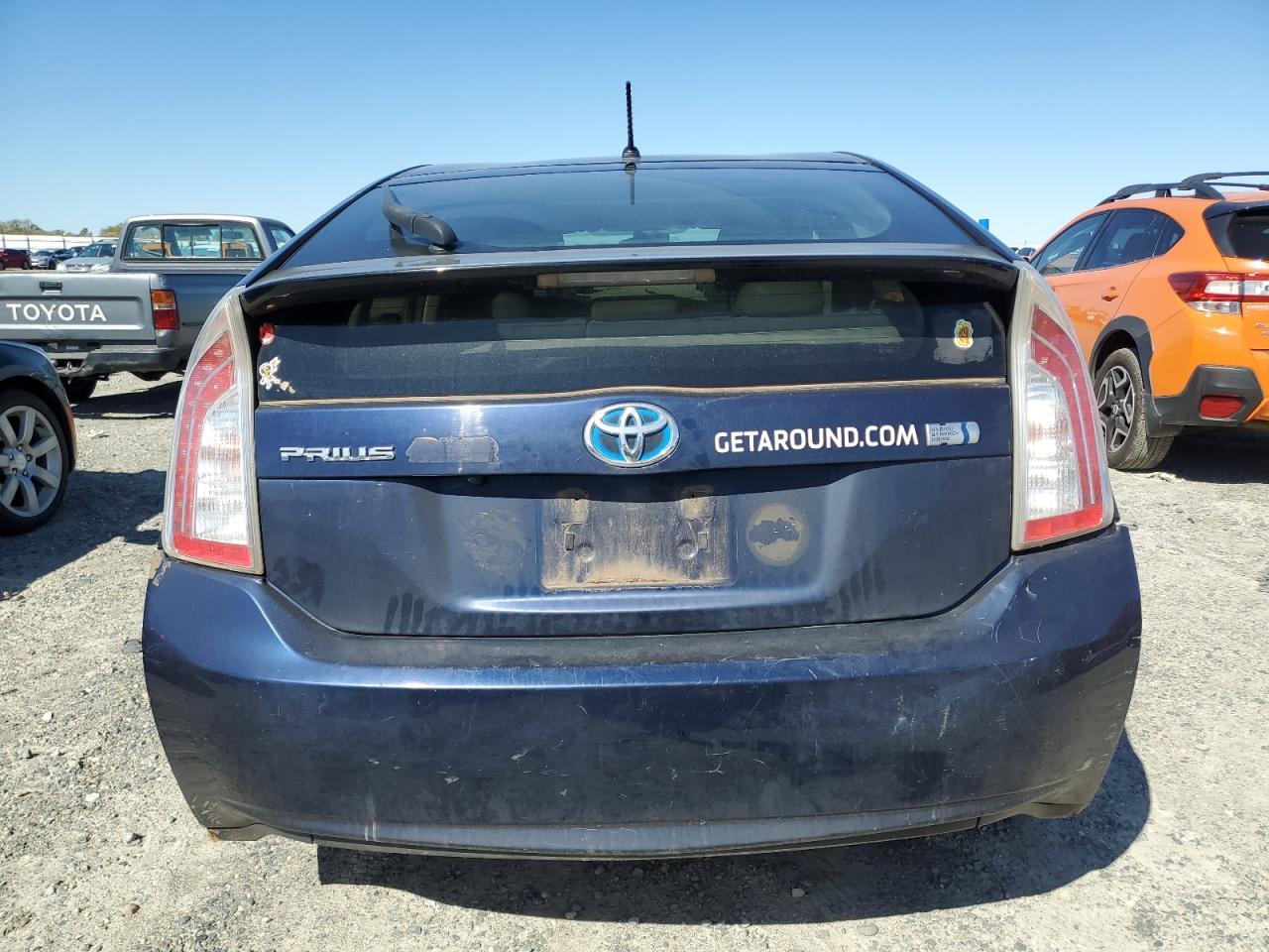 2015 TOYOTA PRIUS - Image 6