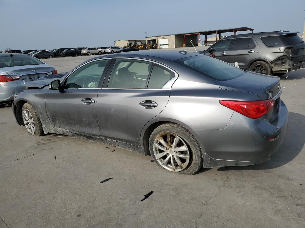 2015 INFINITI Q50 BASE - Фото 2