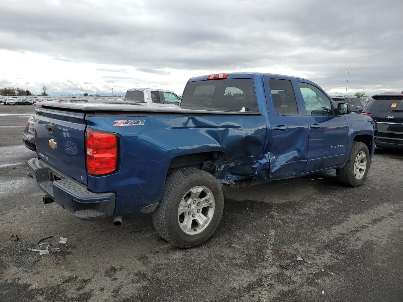 2017 CHEVROLET SILVERADO - Фото 3
