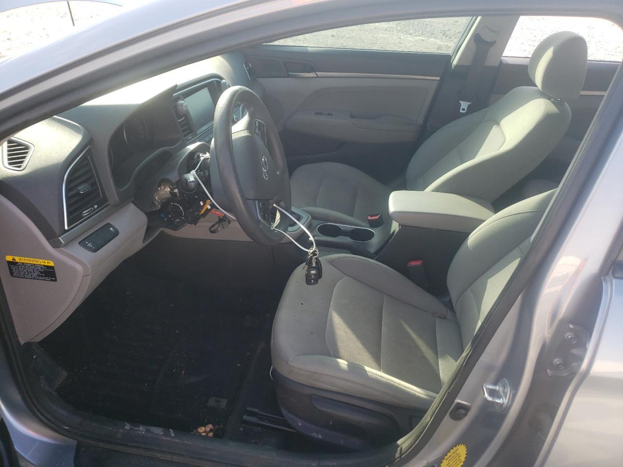 2017 HYUNDAI ELANTRA SE - Фото 7
