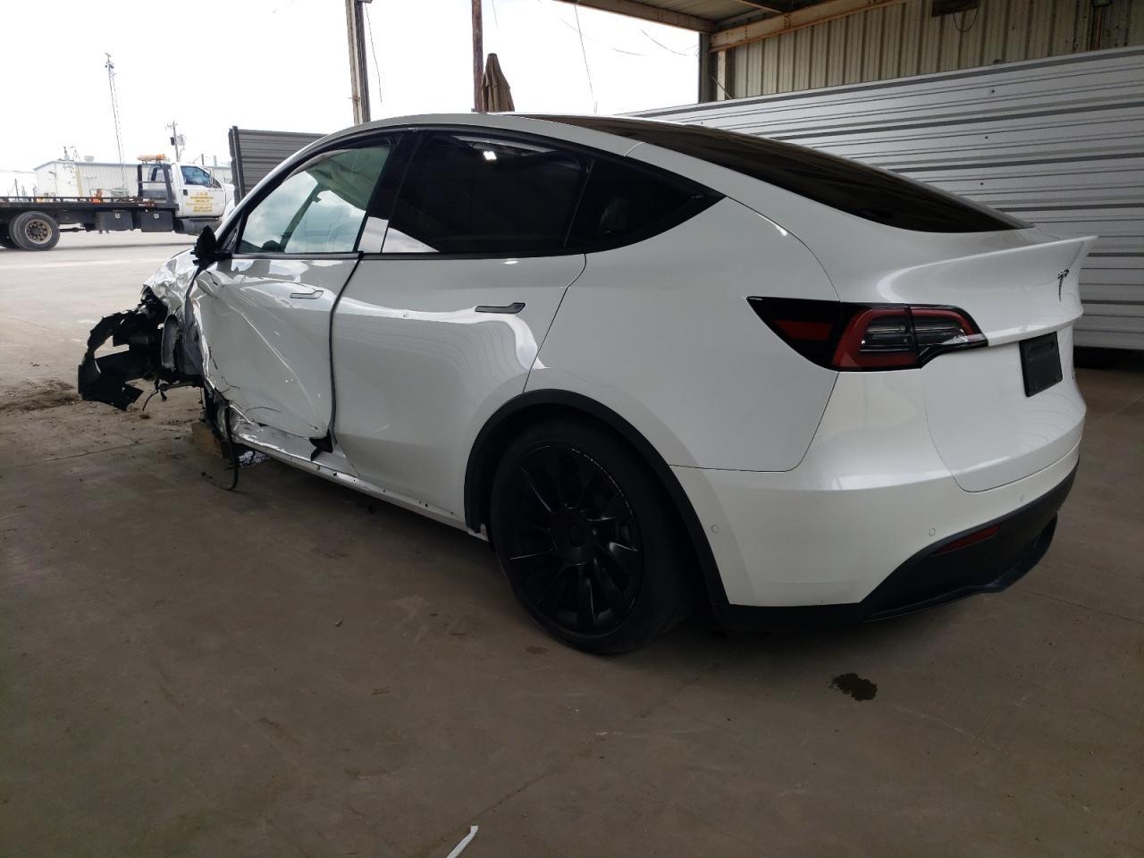 2022 TESLA MODEL Y - Image 2