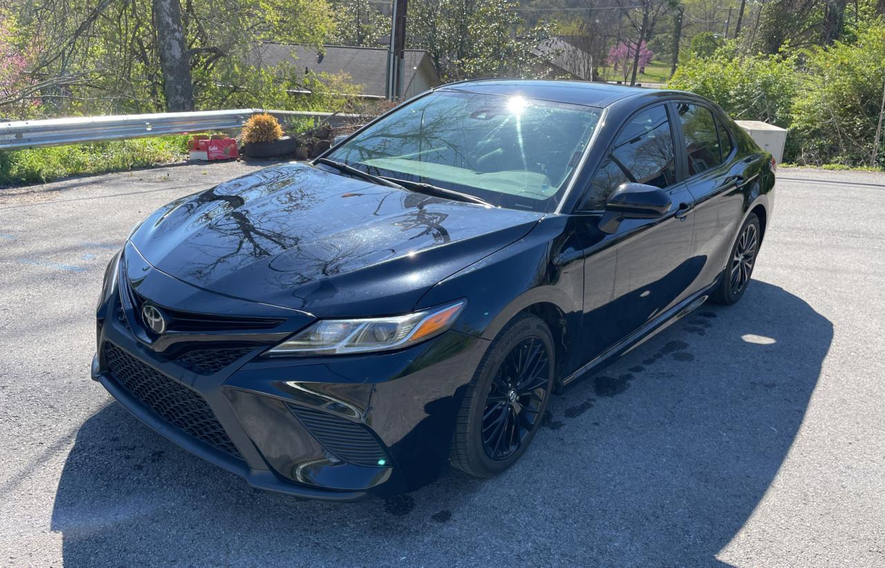 2020 TOYOTA CAMRY SE - Image 2