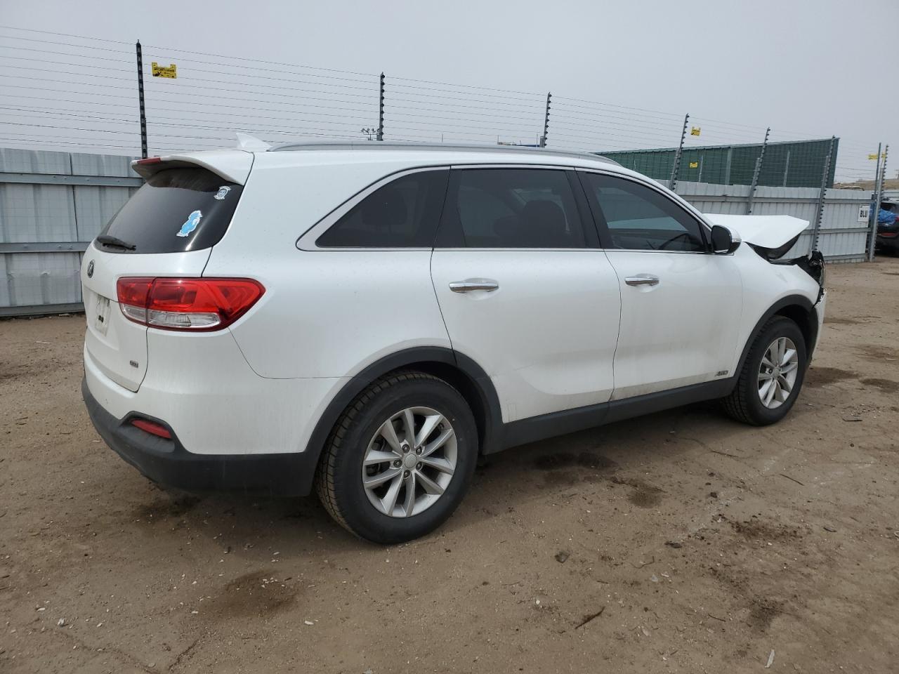 2017 KIA SORENTO LX - Фото 3