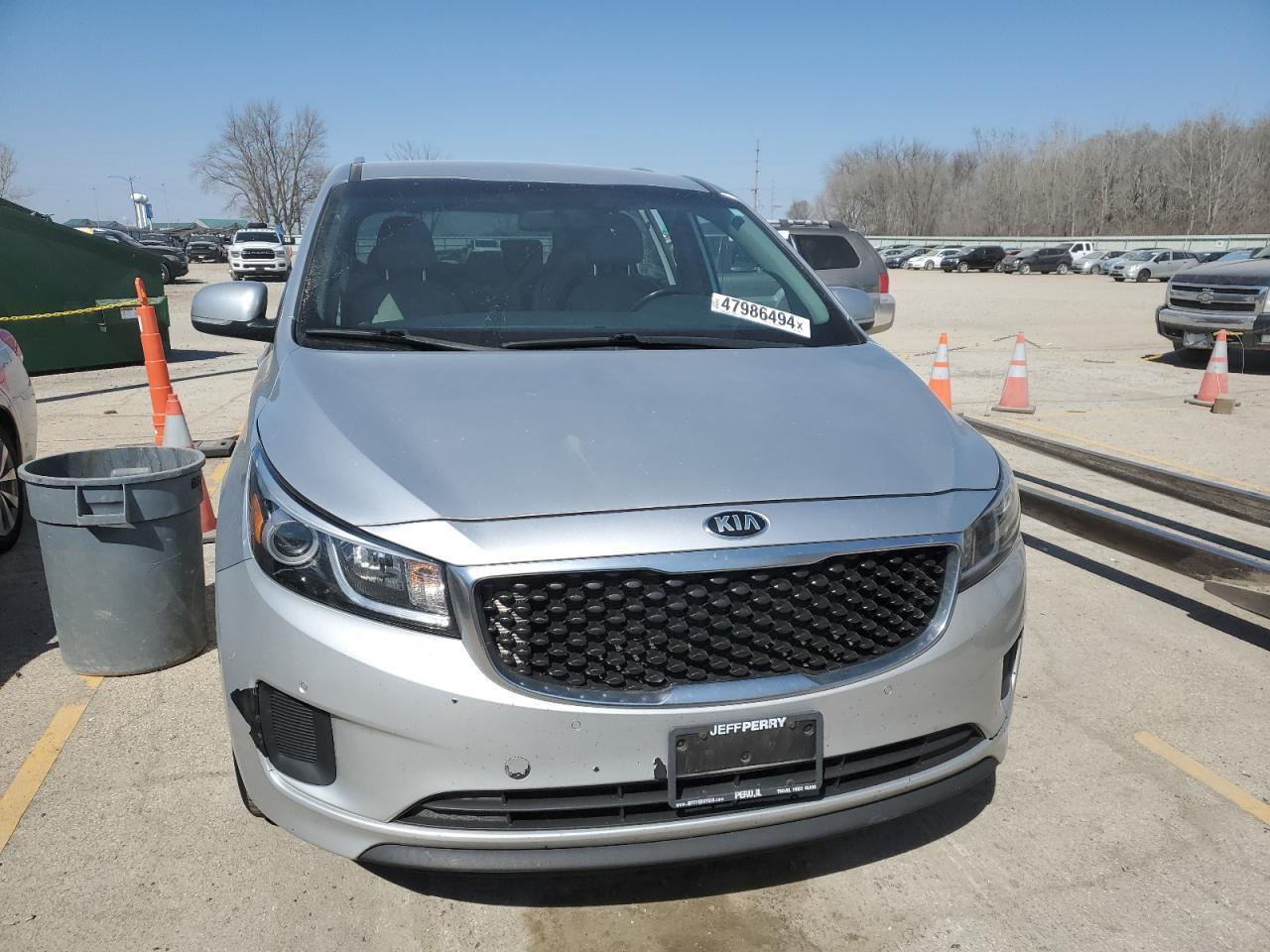 2017 KIA SEDONA LX - Фото 5