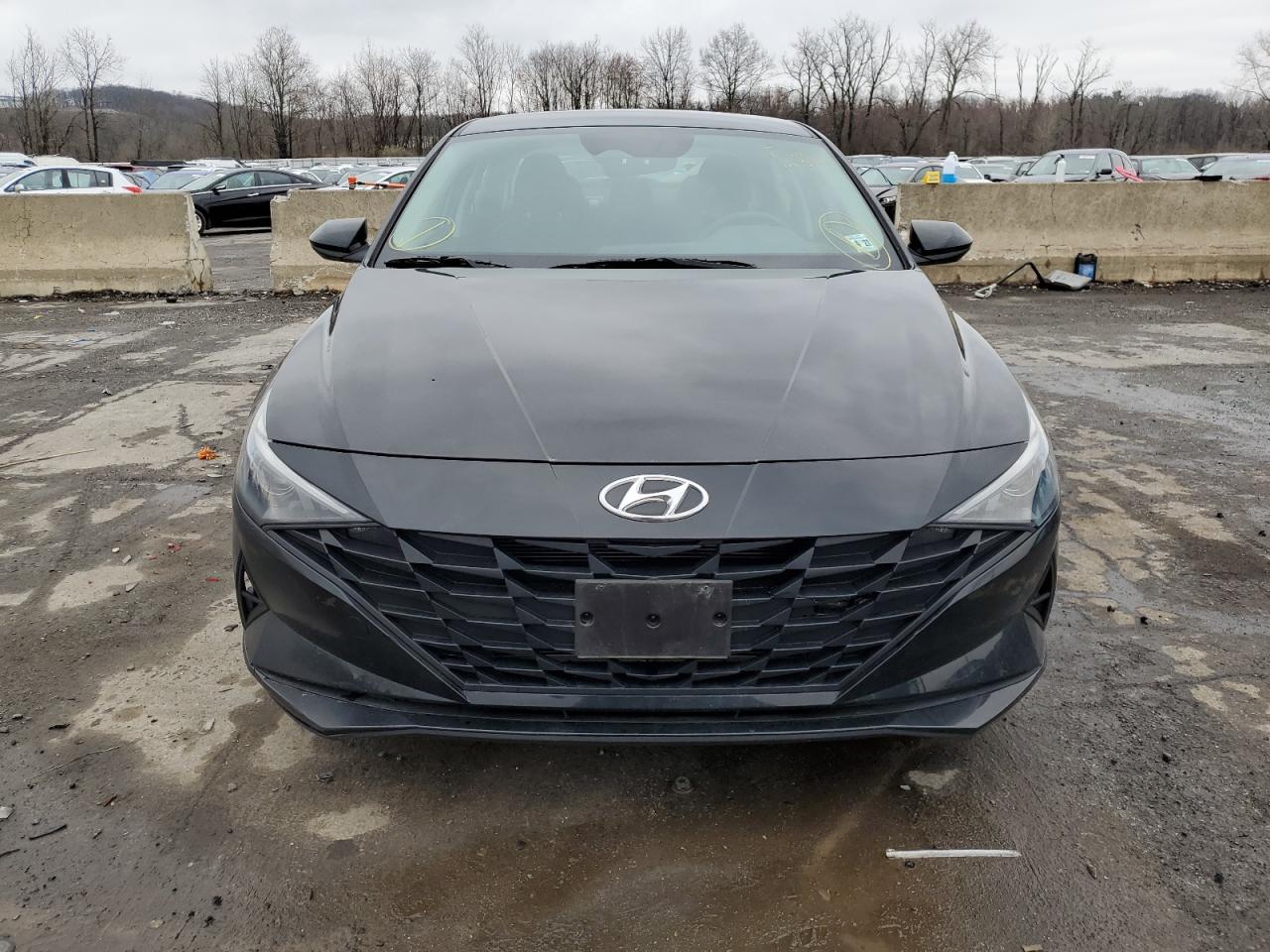2022 HYUNDAI ELANTRA SE - Фото 5