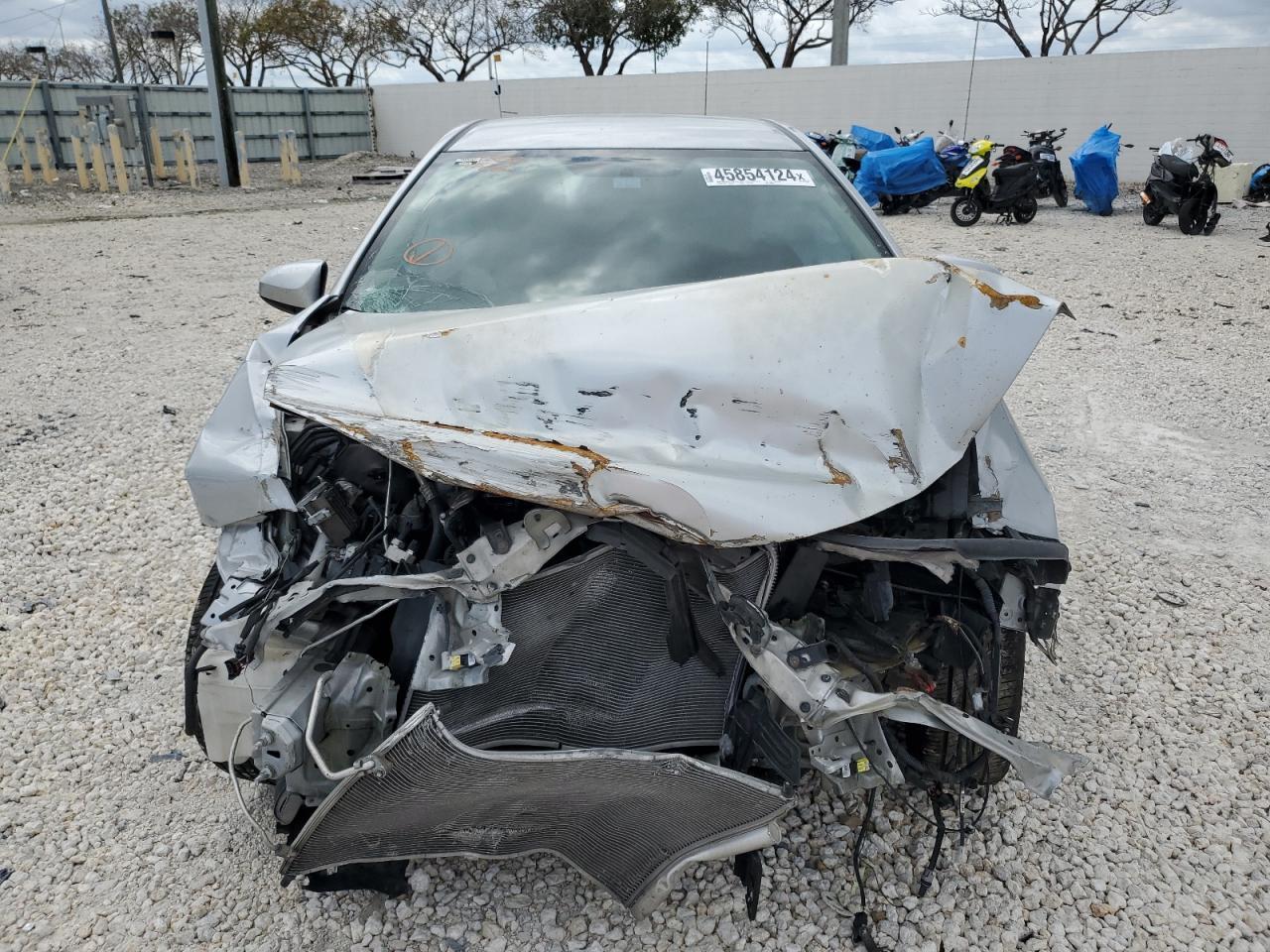 2015 TOYOTA COROLLA L - Image 5