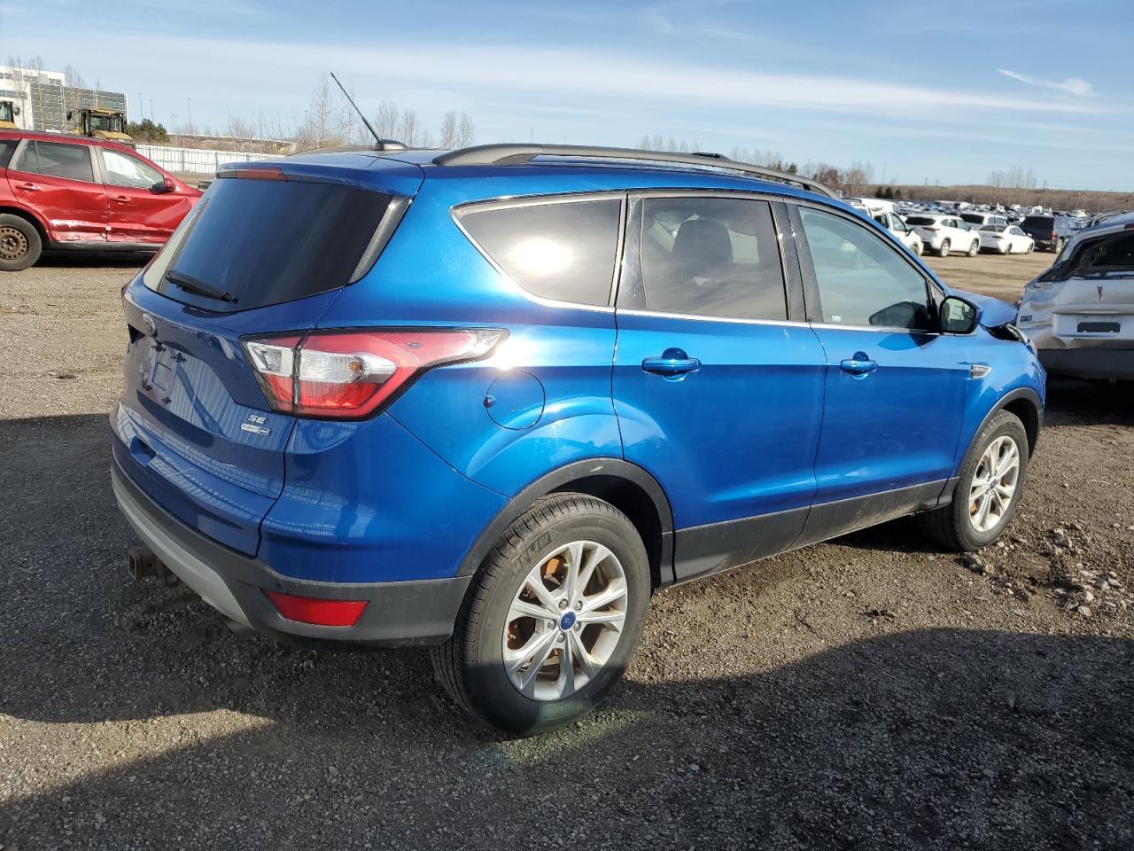 2017 FORD ESCAPE SE - Фото 3