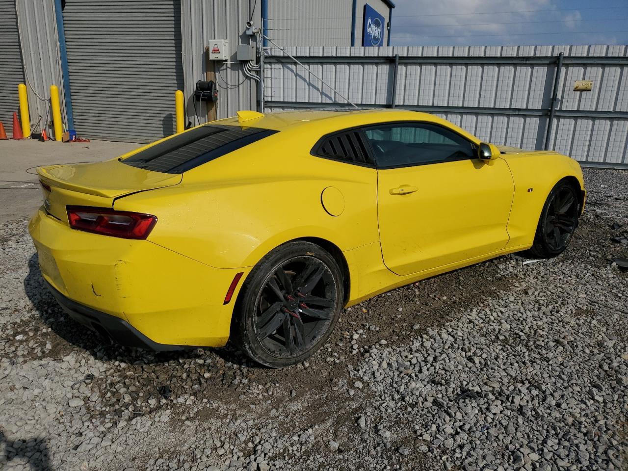 2018 CHEVROLET CAMARO LT - Image 3
