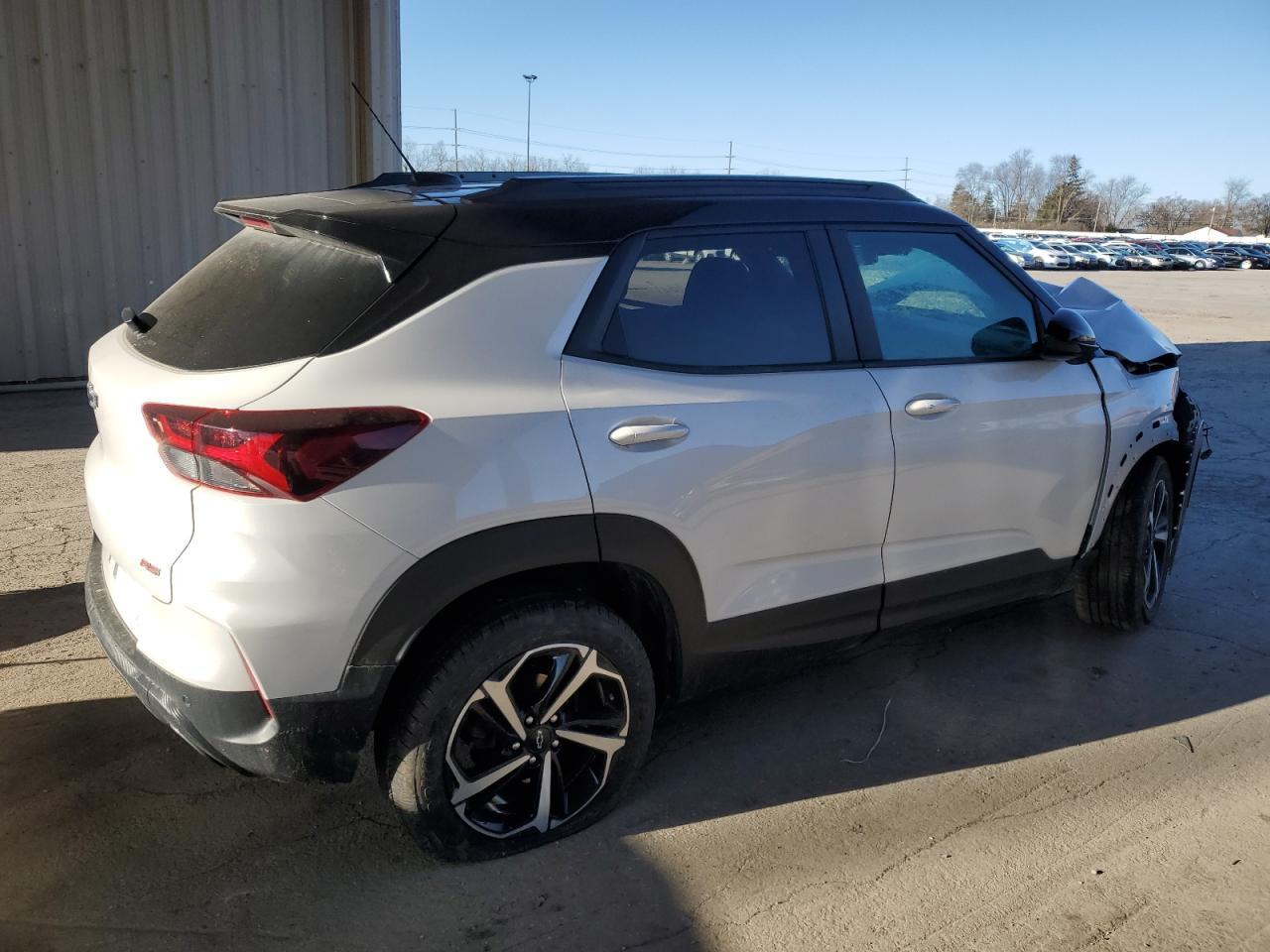 2021 CHEVROLET TRAILBLAZE - Image 3