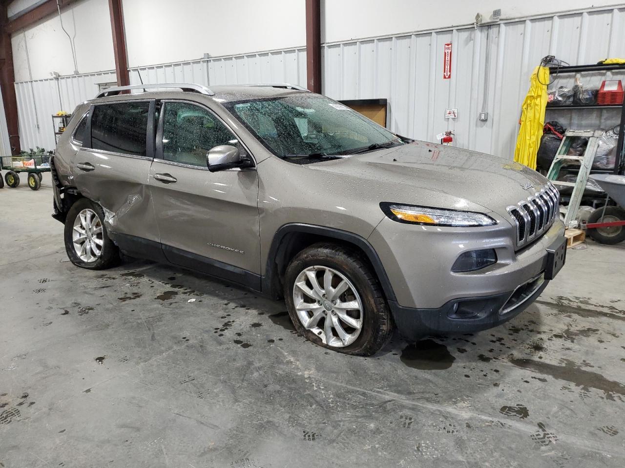 2017 JEEP CHEROKEE L - Image 4