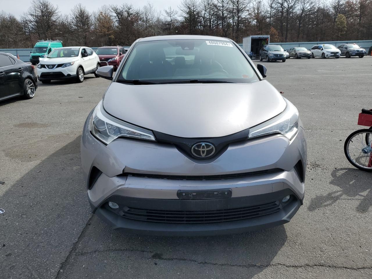 2019 TOYOTA C-HR XLE - Image 5