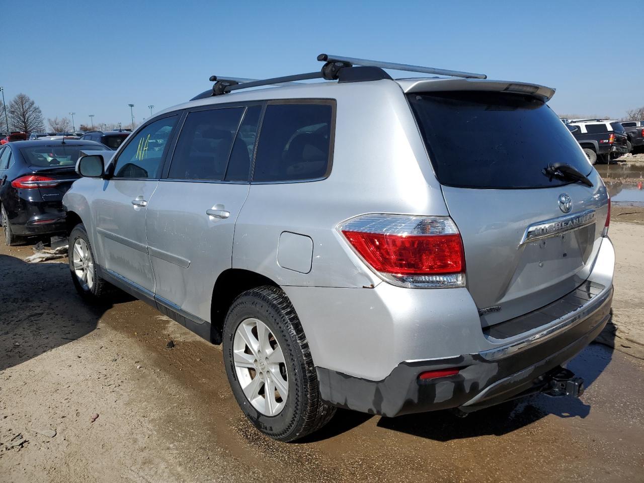 2011 TOYOTA HIGHLANDER - Фото 2