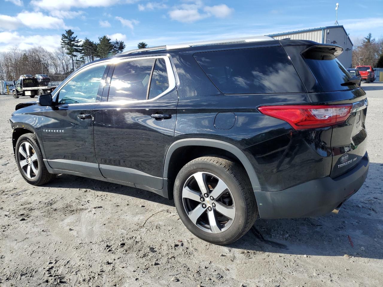 2018 CHEVROLET TRAVERSE L - Фото 2