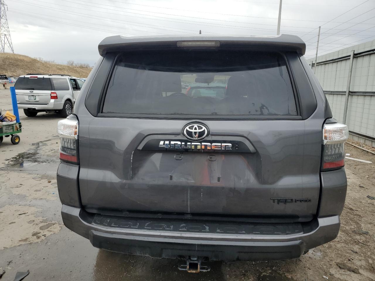 2020 TOYOTA 4RUNNER SR - Фото 6