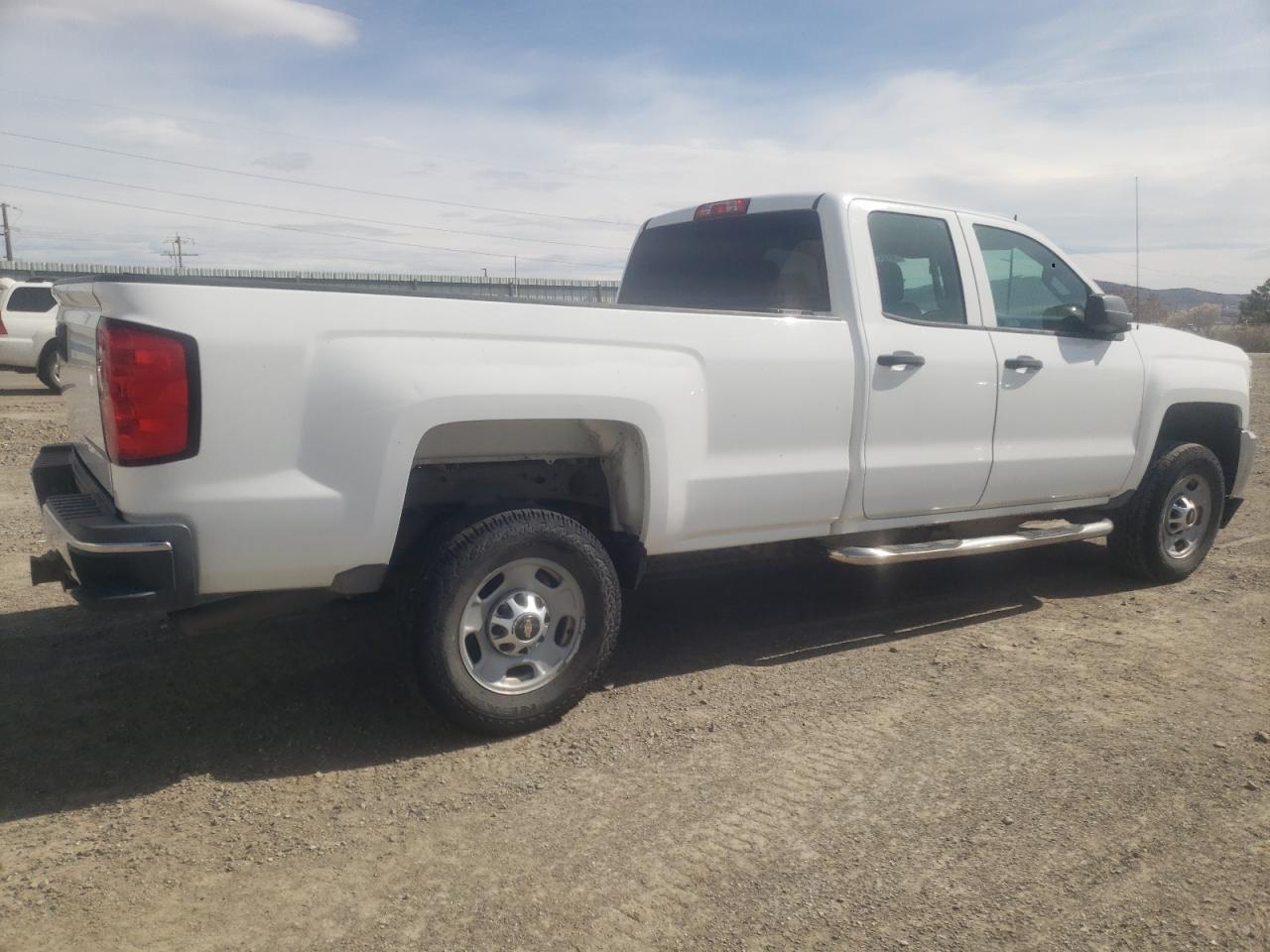2015 CHEVROLET SILVERADO - Image 3