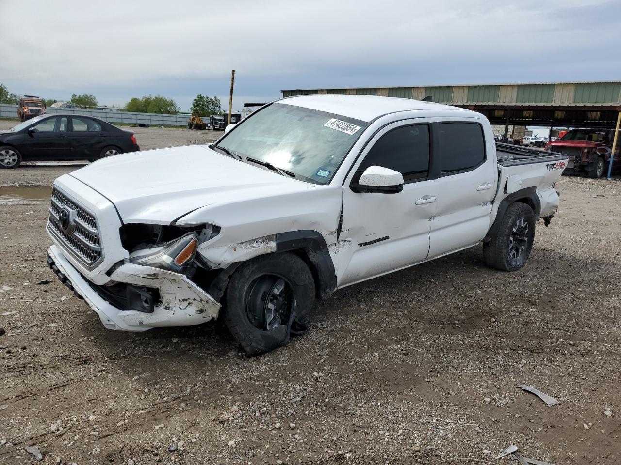 2017 TOYOTA TACOMA DOU