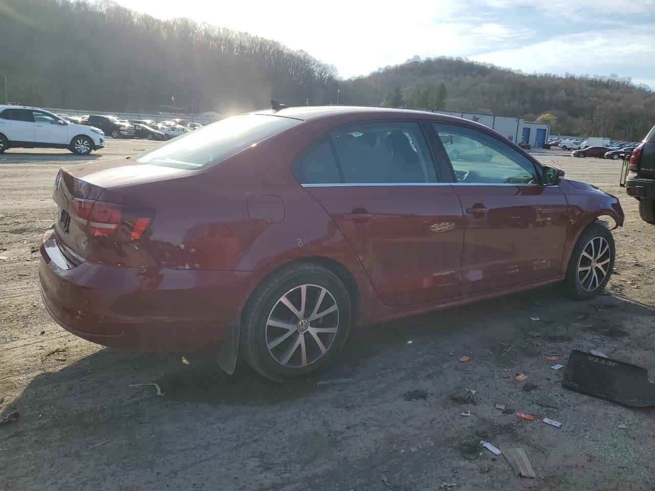 2017 VOLKSWAGEN JETTA SE - Image 3