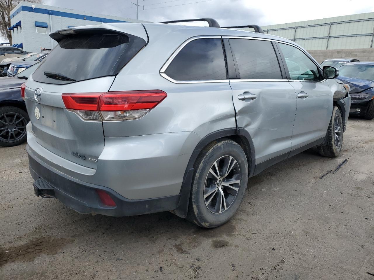 2019 TOYOTA HIGHLANDER - Фото 3
