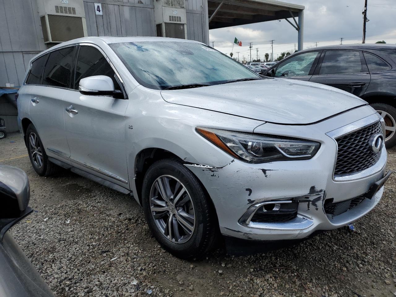 2019 INFINITI QX60 LUXE - Фото 4