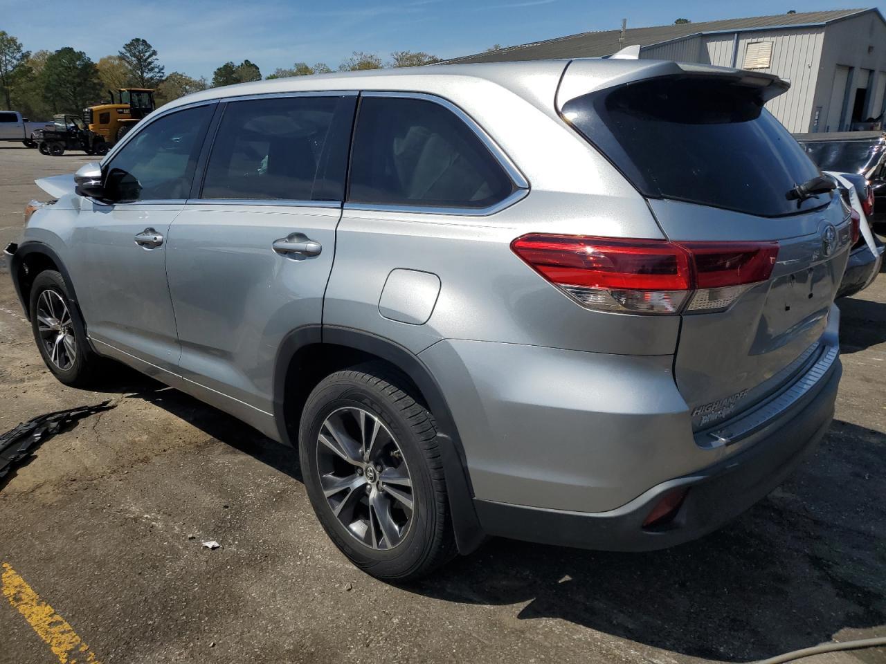 2018 TOYOTA HIGHLANDER - Image 2