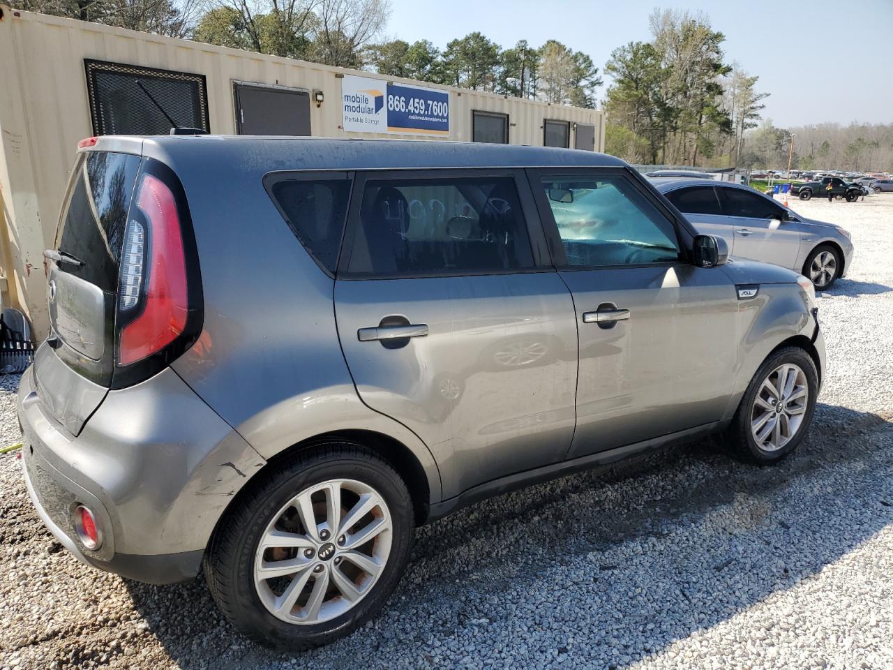 2017 KIA SOUL + - Image 3