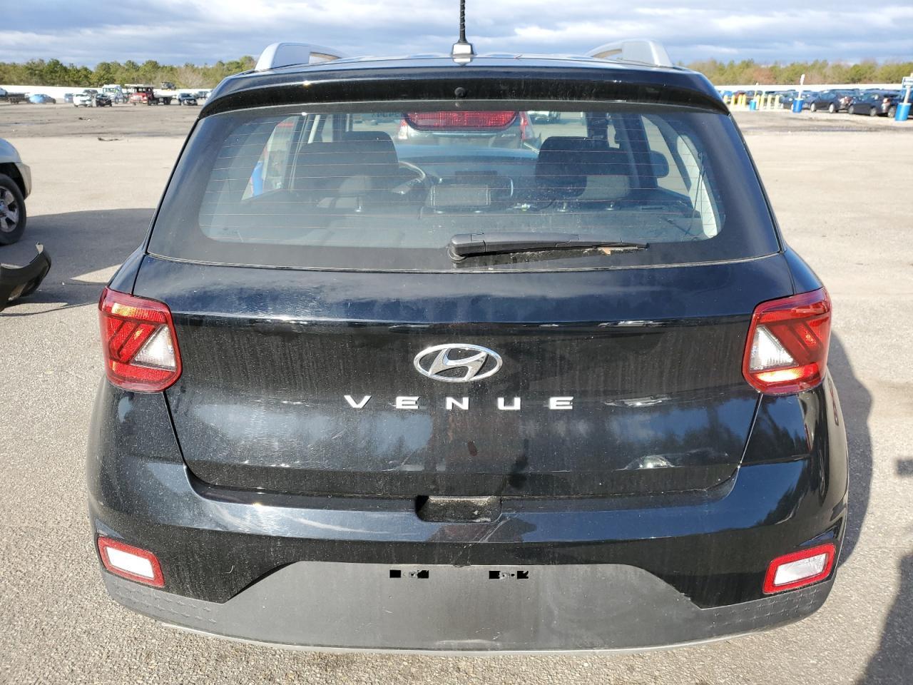 2023 HYUNDAI VENUE SEL - Image 6