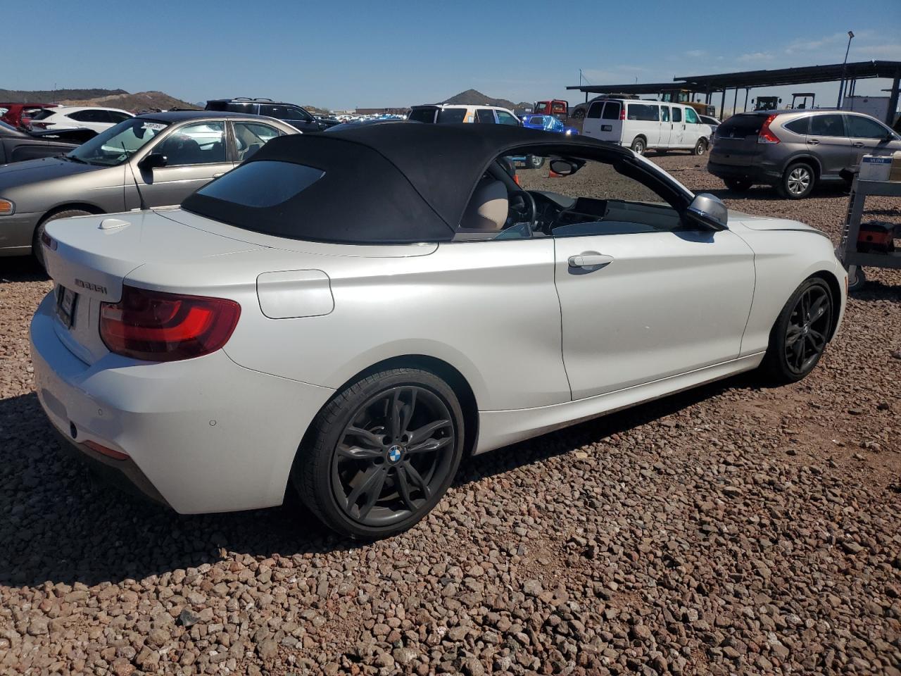 2016 BMW M235XI - Фото 3