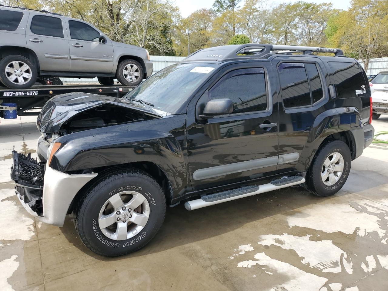 2013 NISSAN XTERRA X