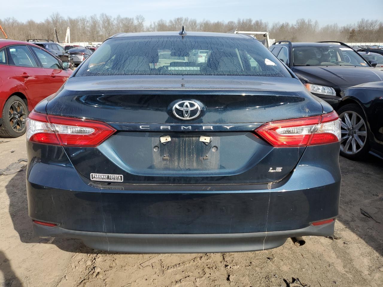 2020 TOYOTA CAMRY LE - Фото 6