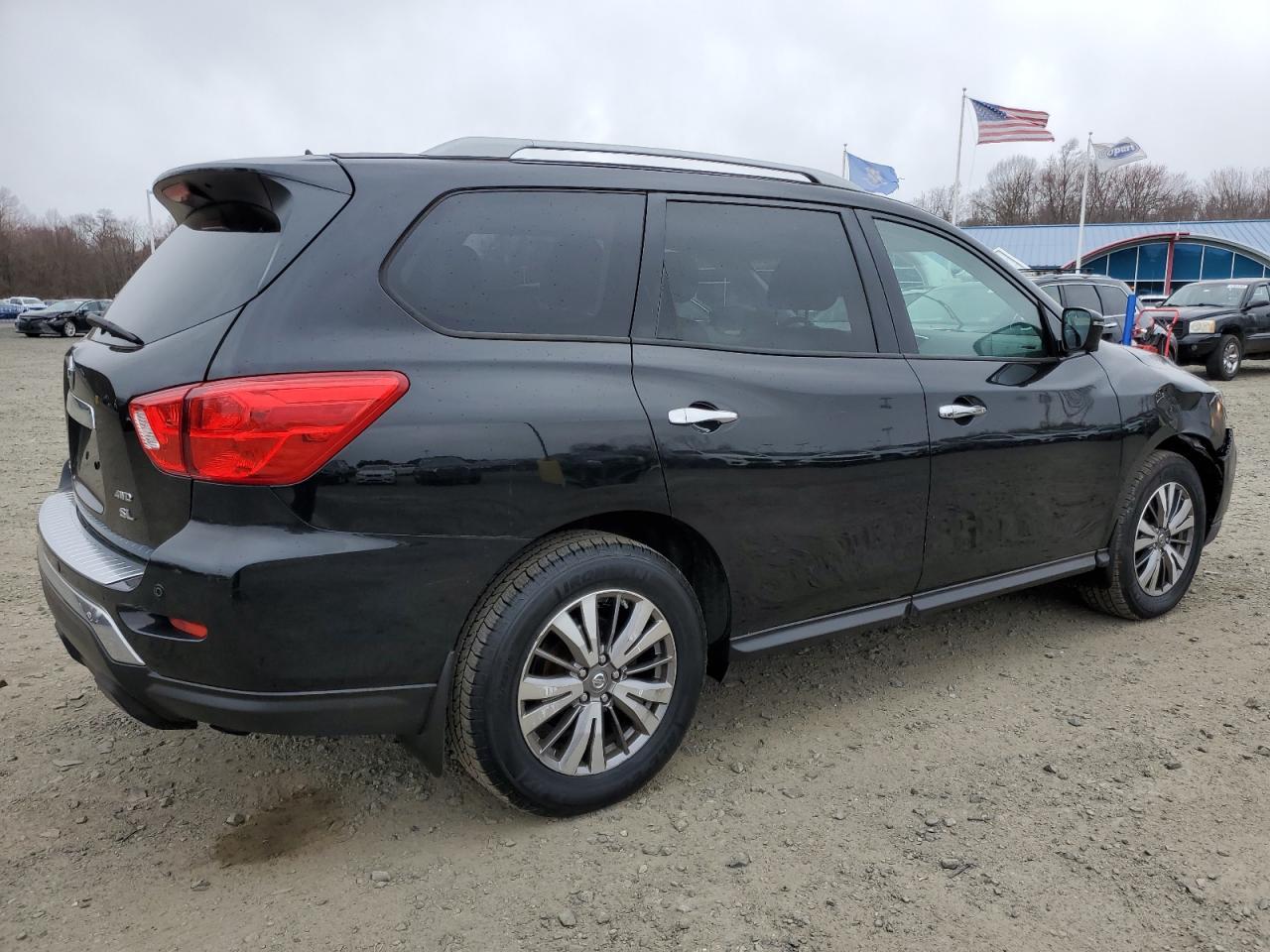 2018 NISSAN PATHFINDER - Image 3