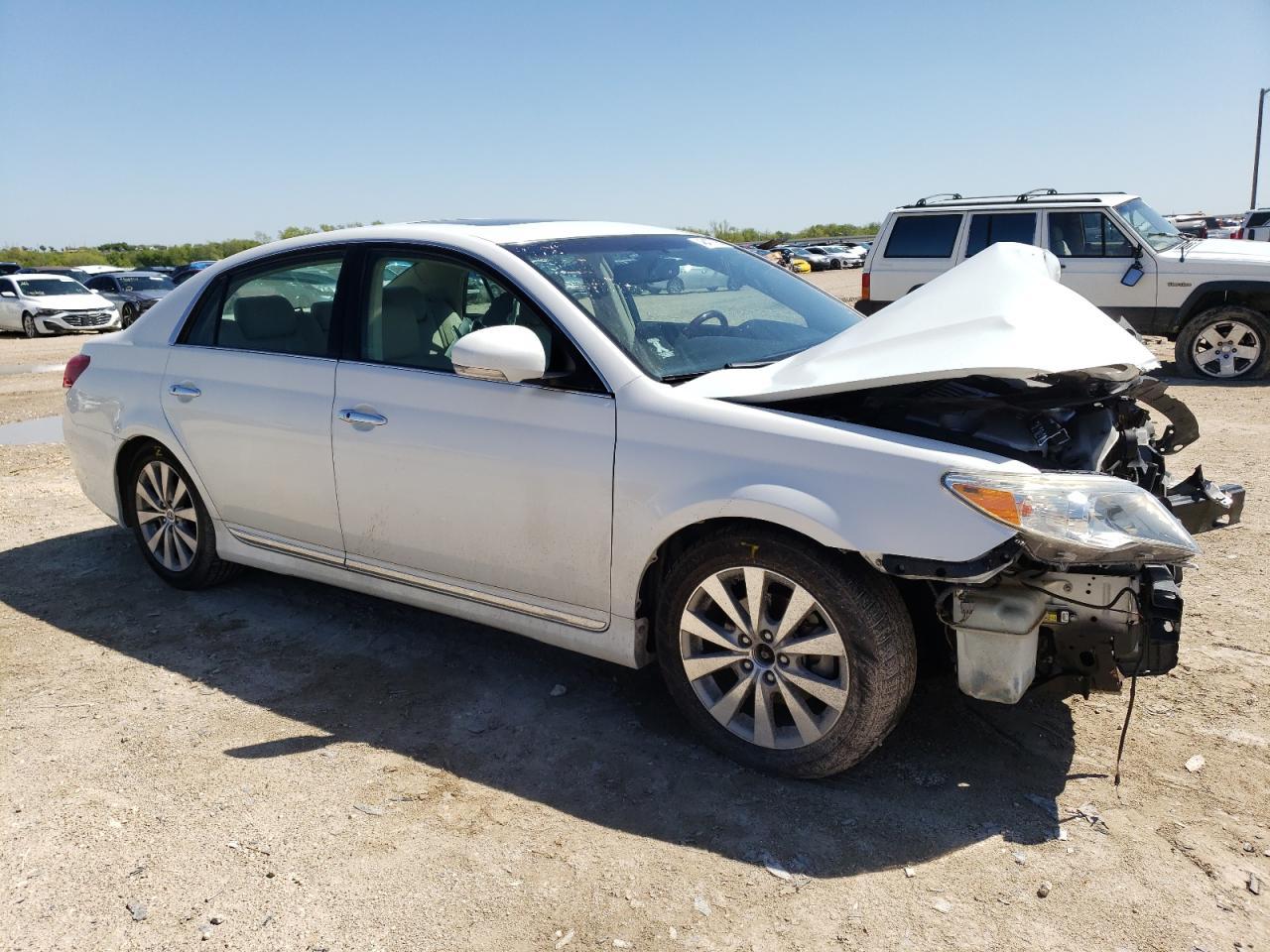 2011 TOYOTA AVALON BAS - Image 4