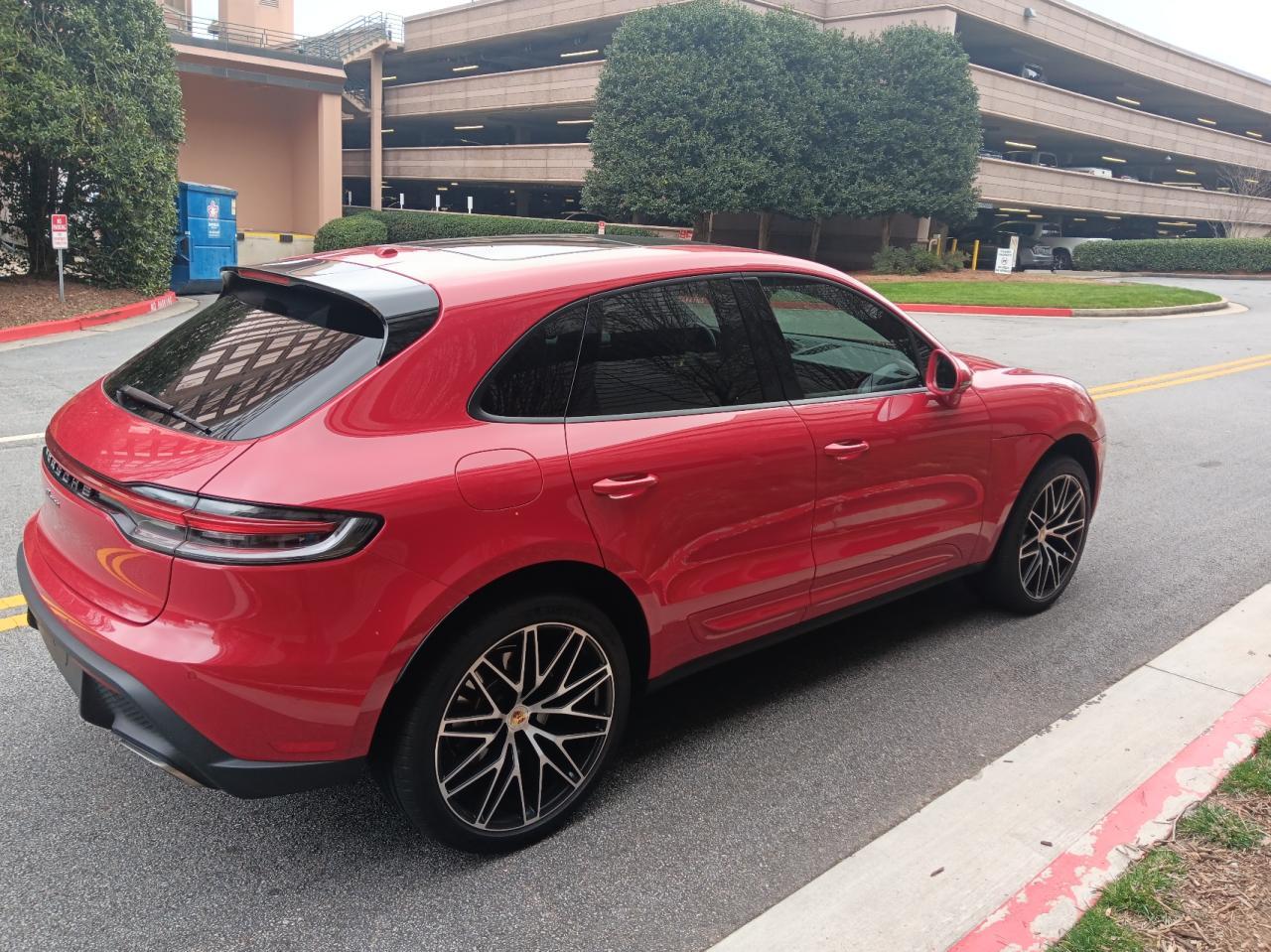 2023 PORSCHE MACAN BASE - Фото 4