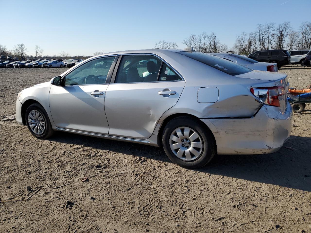 2012 TOYOTA CAMRY BASE - Фото 2