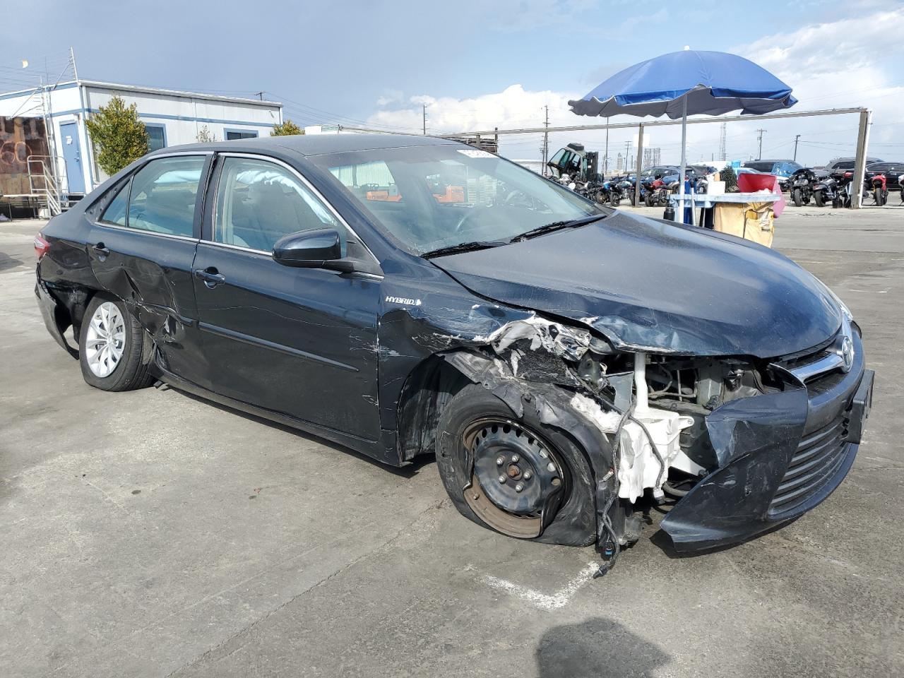 2017 TOYOTA CAMRY HYBR - Image 4
