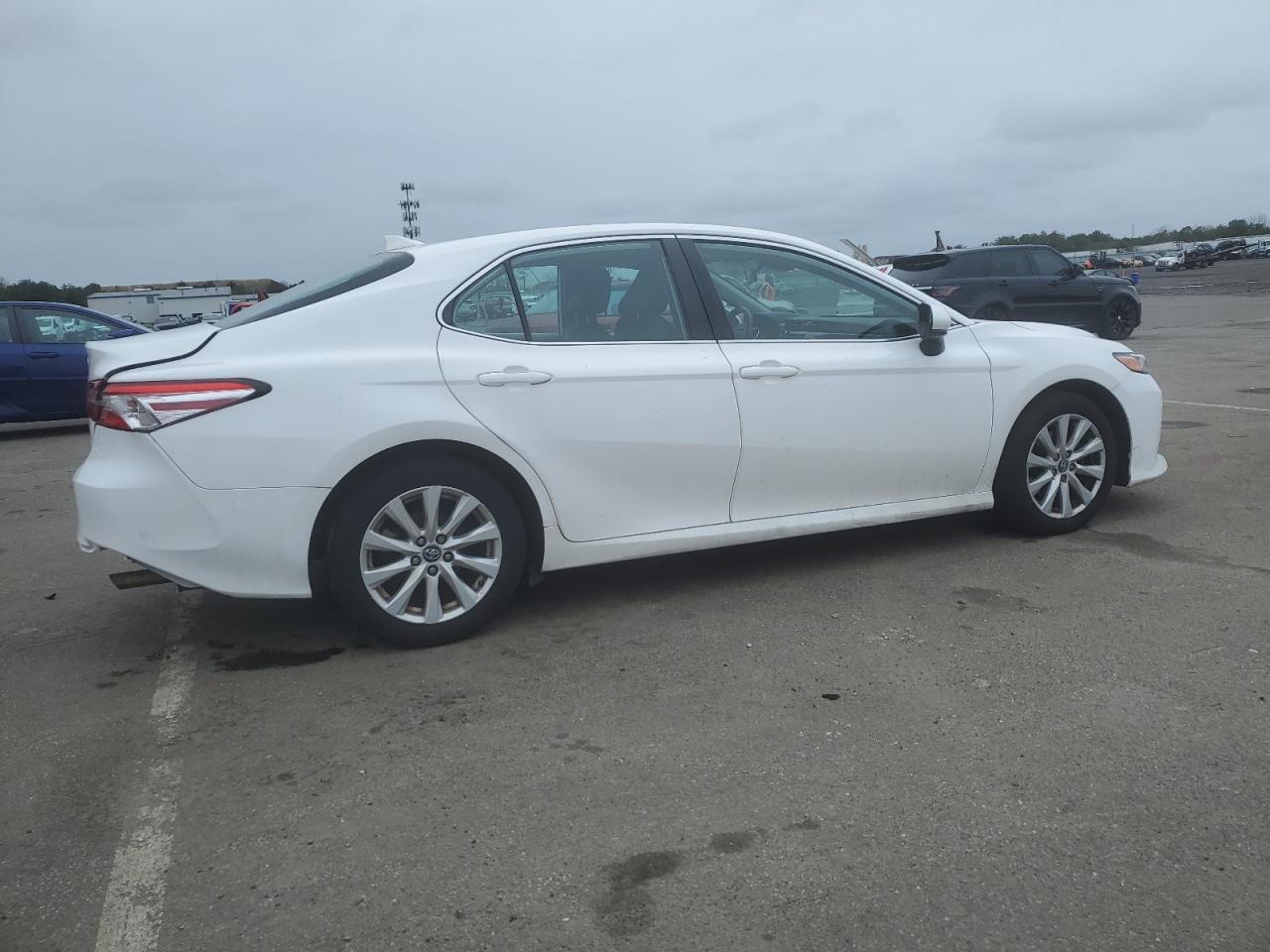 2019 TOYOTA CAMRY L - Image 3