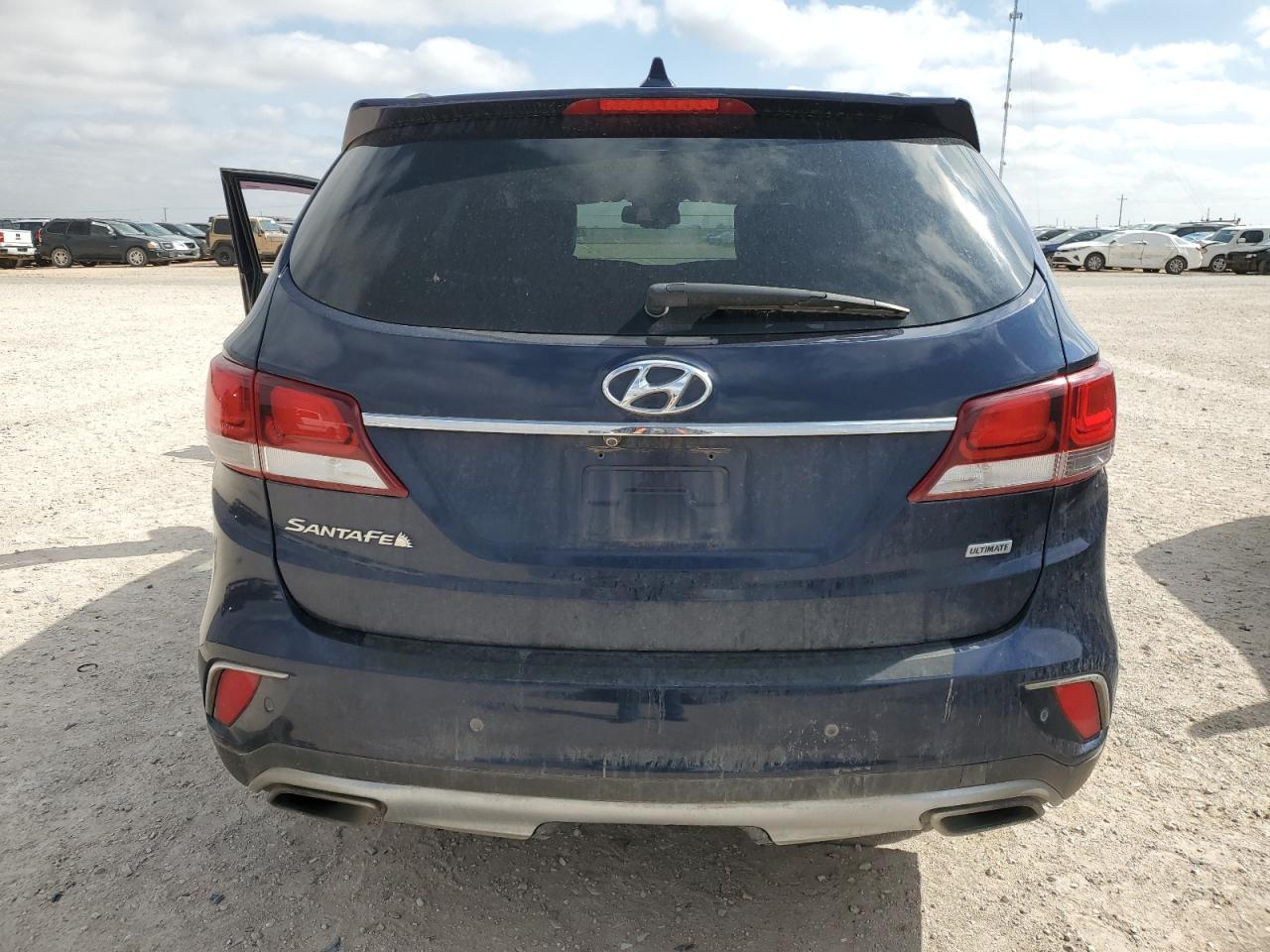 2017 HYUNDAI SANTA FE S - Image 6