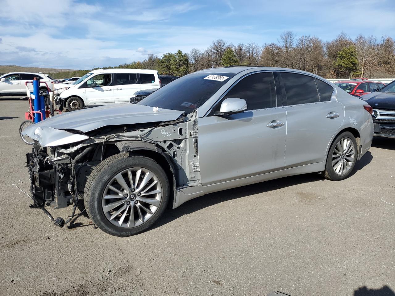 2018 INFINITI Q50 LUXE