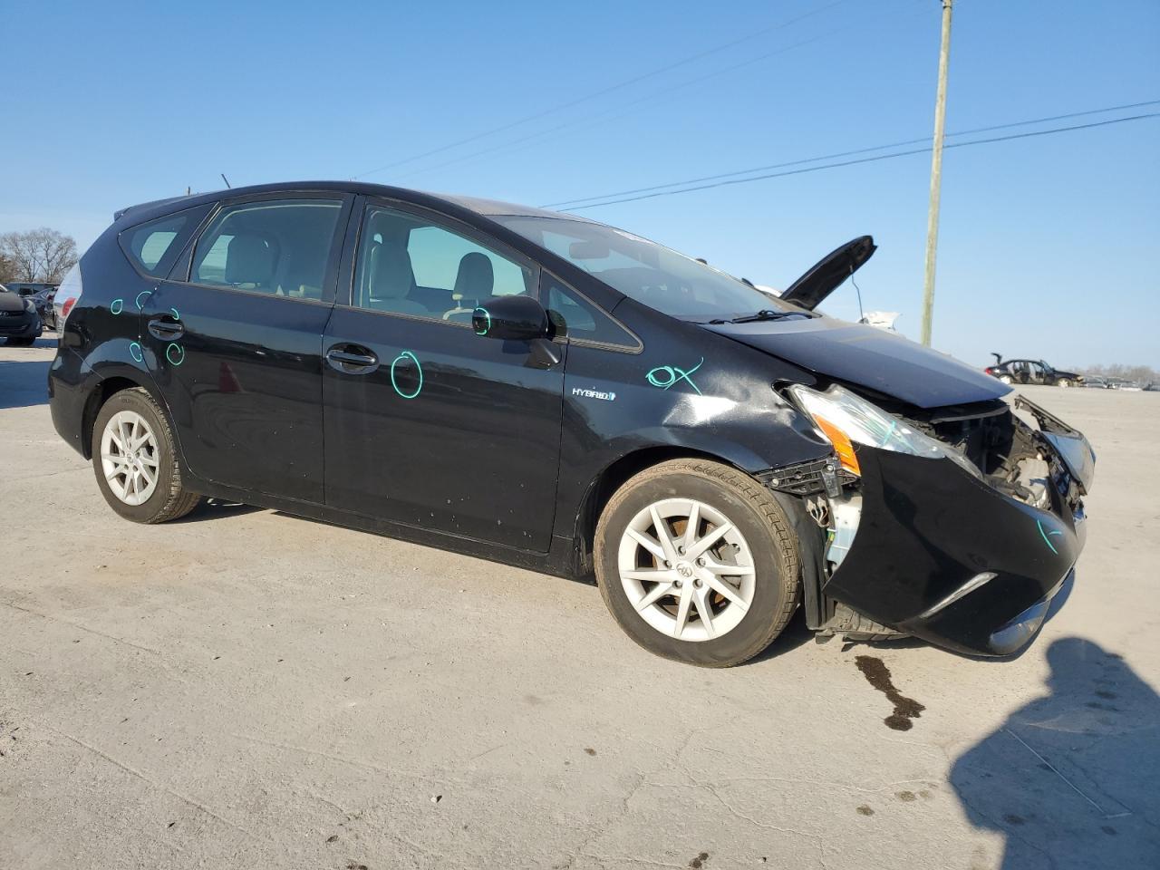 2013 TOYOTA PRIUS V - Фото 4