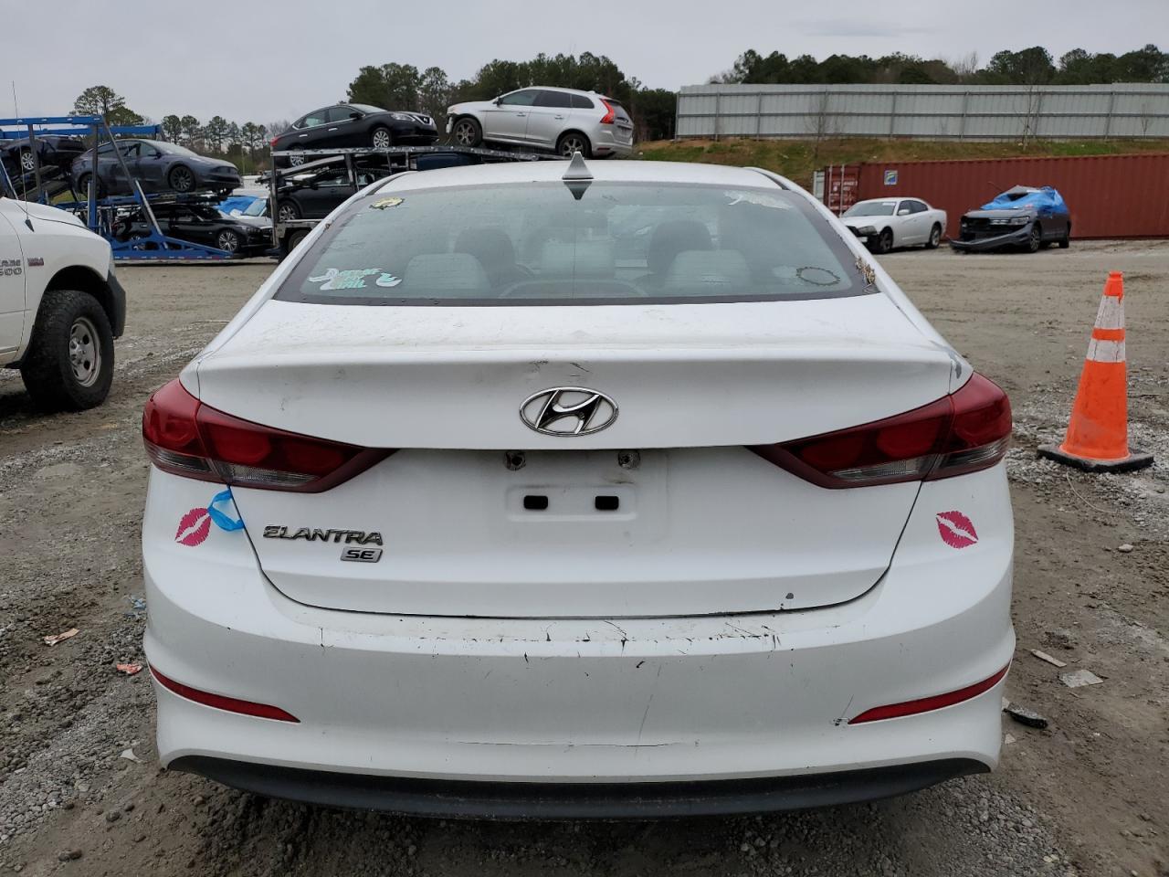 2017 HYUNDAI ELANTRA SE - Фото 6
