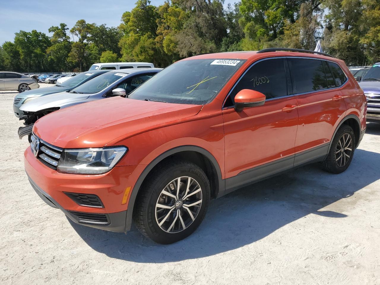 2019 VOLKSWAGEN TIGUAN SE car image