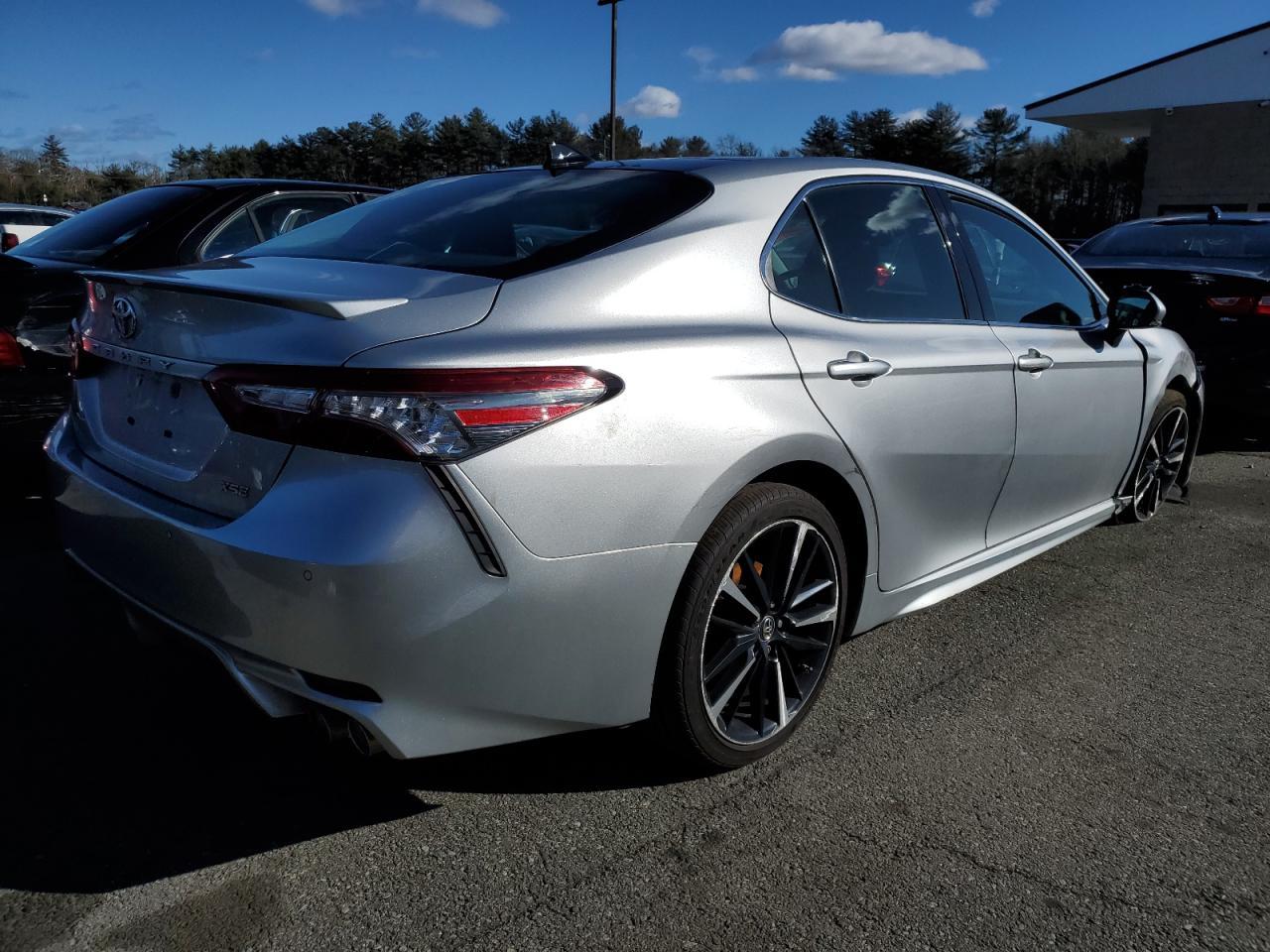 2018 TOYOTA CAMRY XSE - Image 3