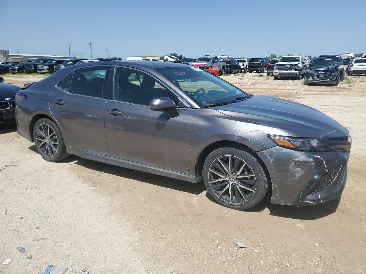 2021 TOYOTA CAMRY SE - Image 4