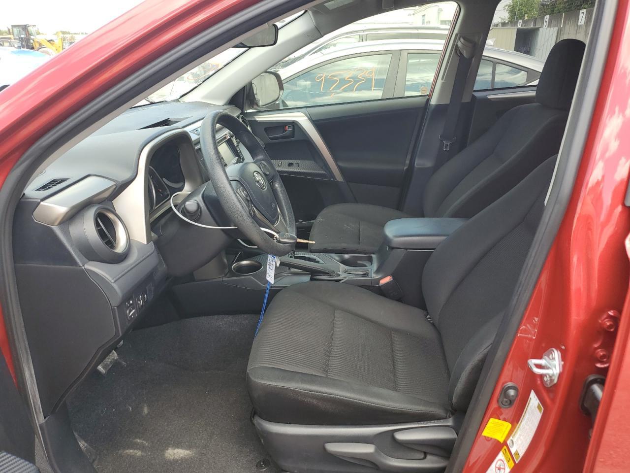 2015 TOYOTA RAV4 LE - Image 7