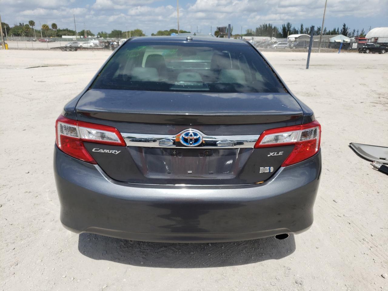 2012 TOYOTA CAMRY HYBR - Фото 6