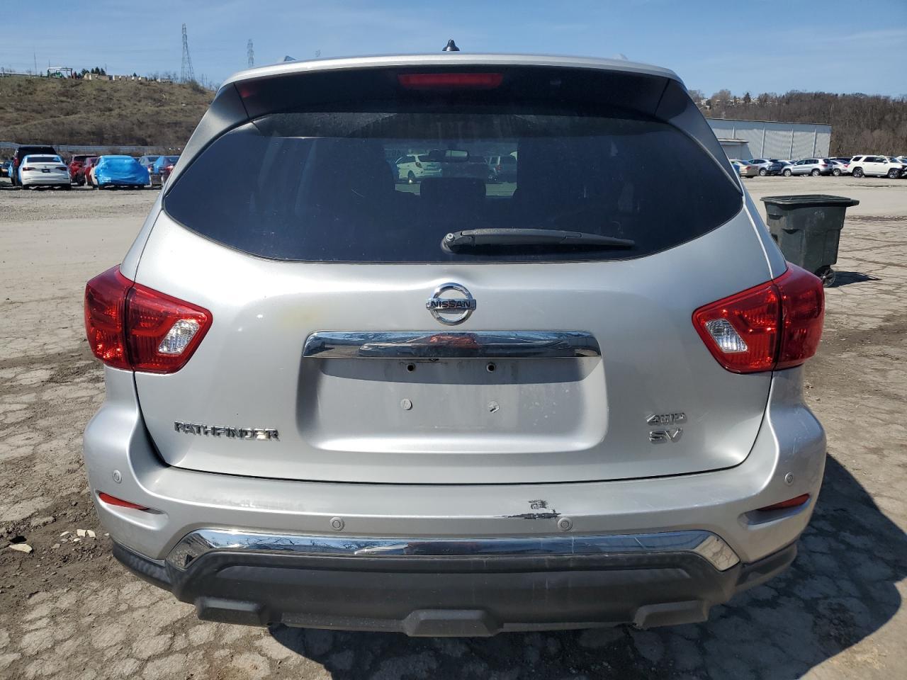 2017 NISSAN PATHFINDER - Фото 6