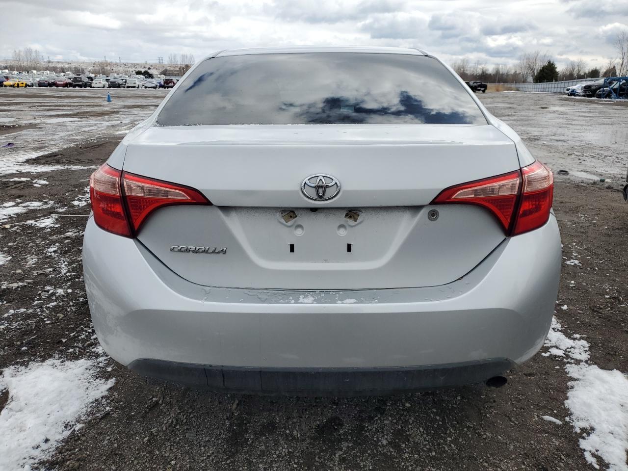 2019 TOYOTA COROLLA L - Image 6